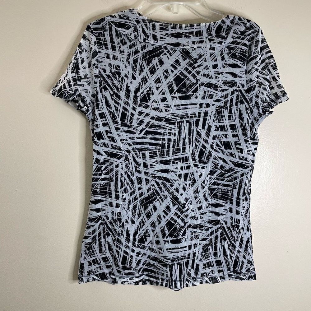 212 Collection| Ruffle| Lightweight| Has Stretch - Picture 6 of 11